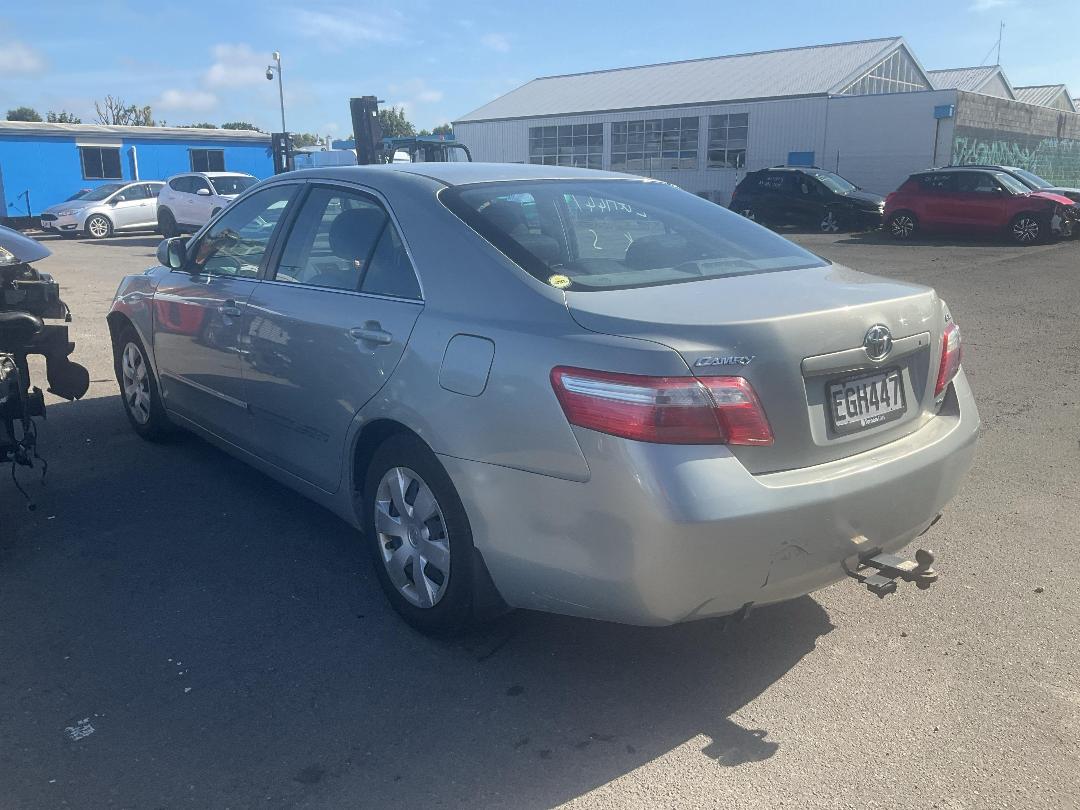 Photo '4' of Toyota Camry GL Photo '4' of Toyota Camry GL