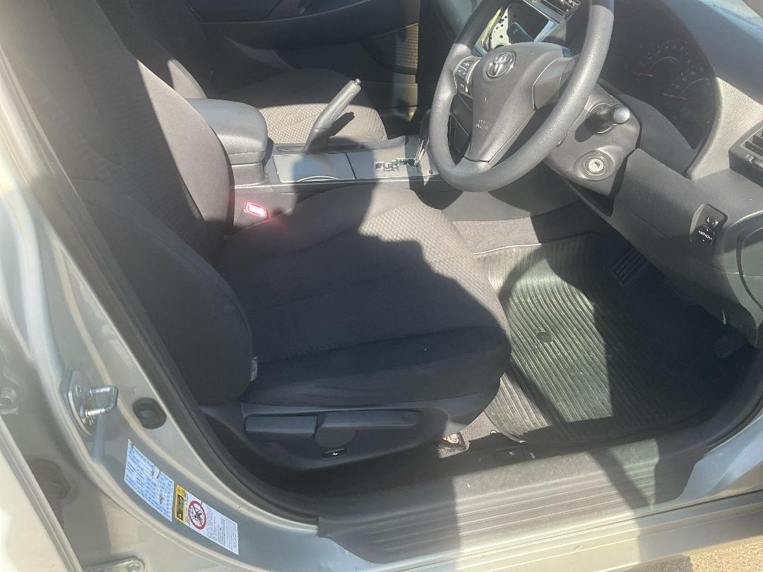 Photo '13' of Toyota Camry GL Photo '13' of Toyota Camry GL