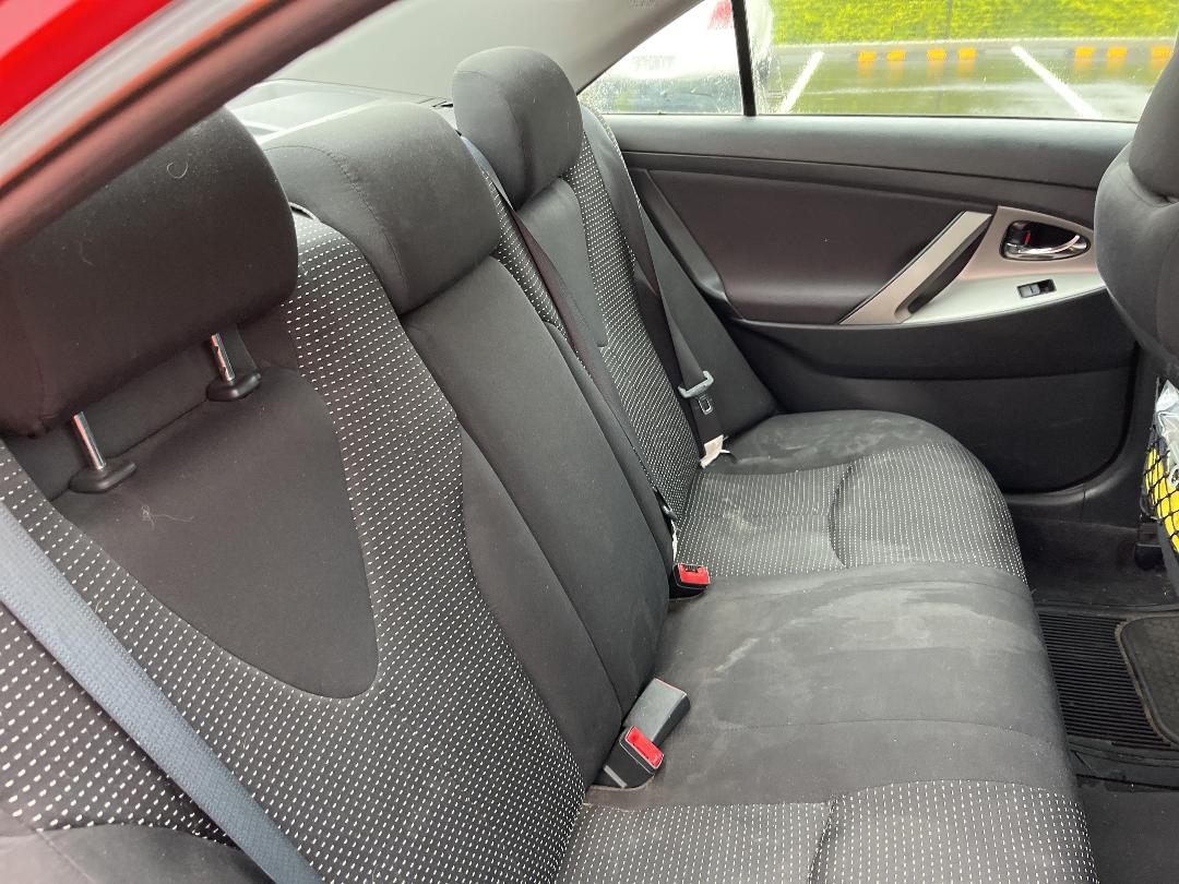 Photo '18' of Toyota Camry Sport Photo '18' of Toyota Camry Sport