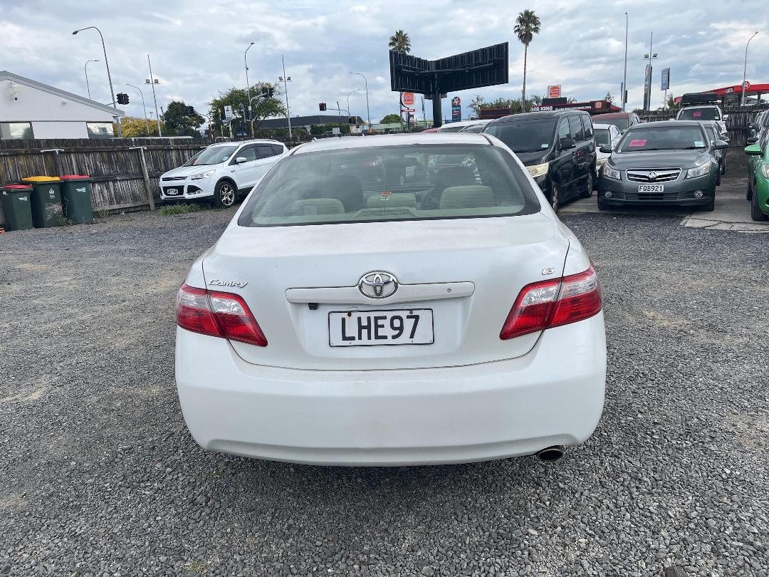 Photo '6' of Toyota Camry