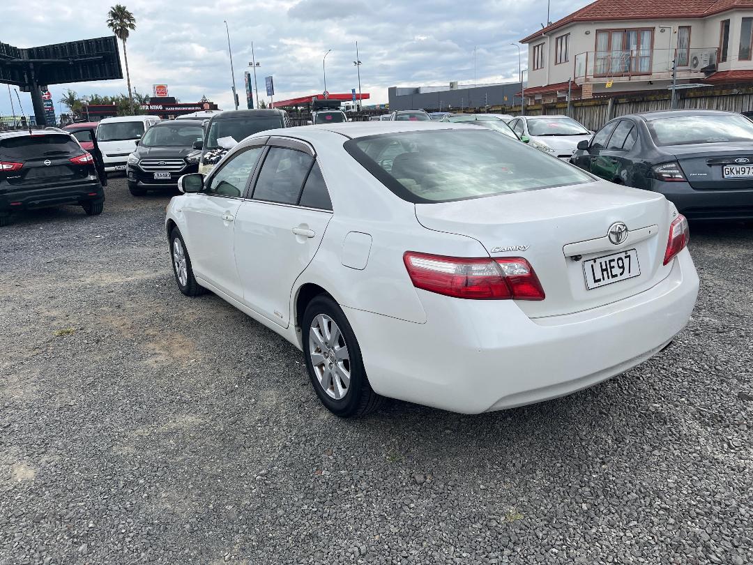 Photo '7' of Toyota Camry