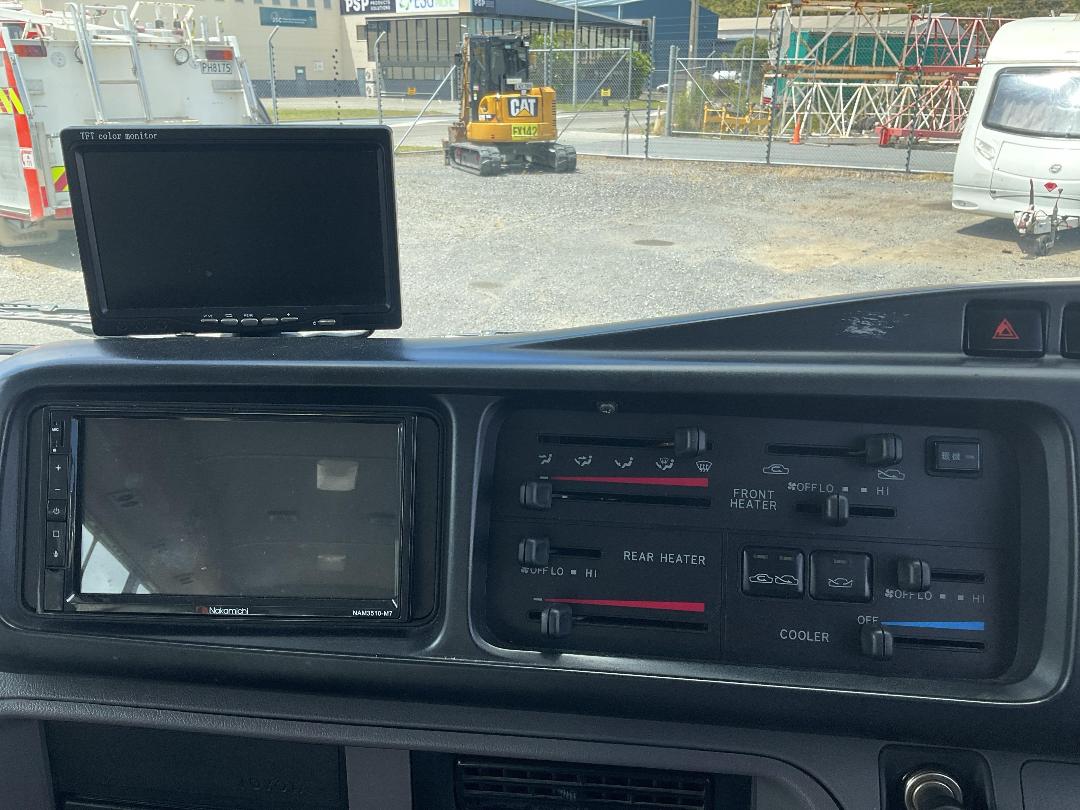 Photo '22' of Toyota Coaster Bus