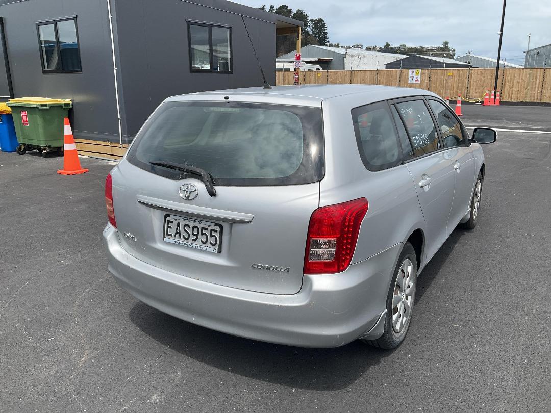 Photo '3' of Toyota Corolla Photo '3' of Toyota Corolla