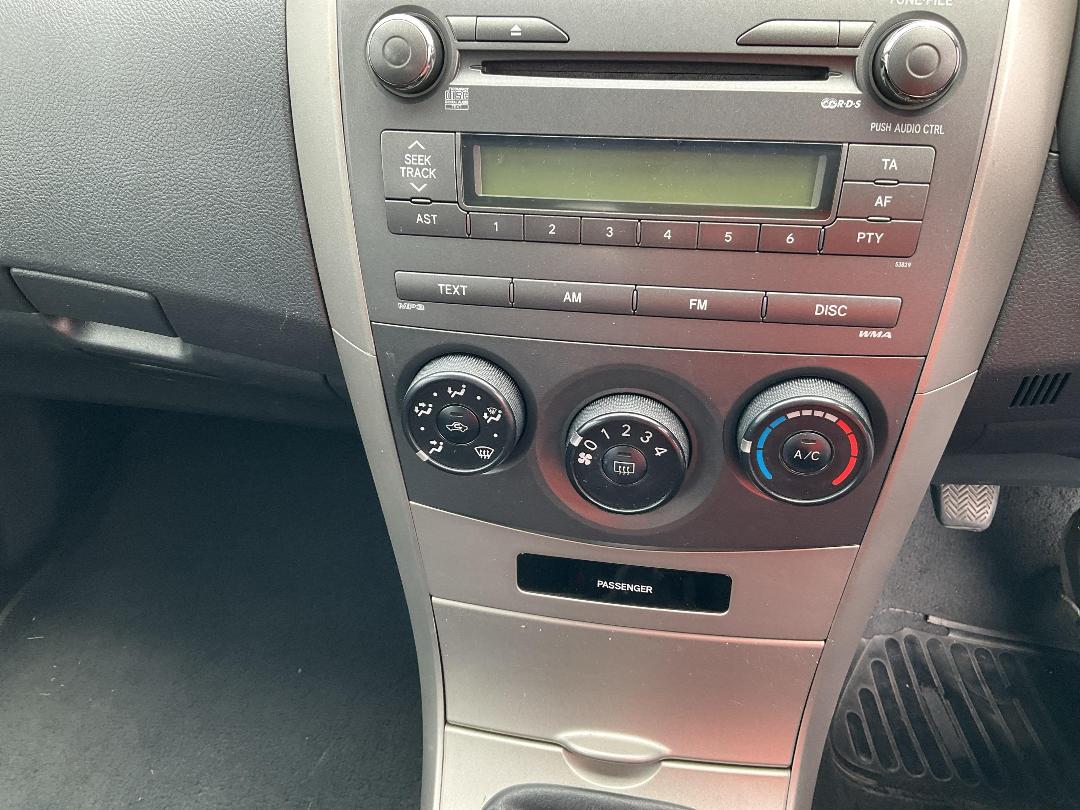 Photo '15' of Toyota Corolla Photo '15' of Toyota Corolla