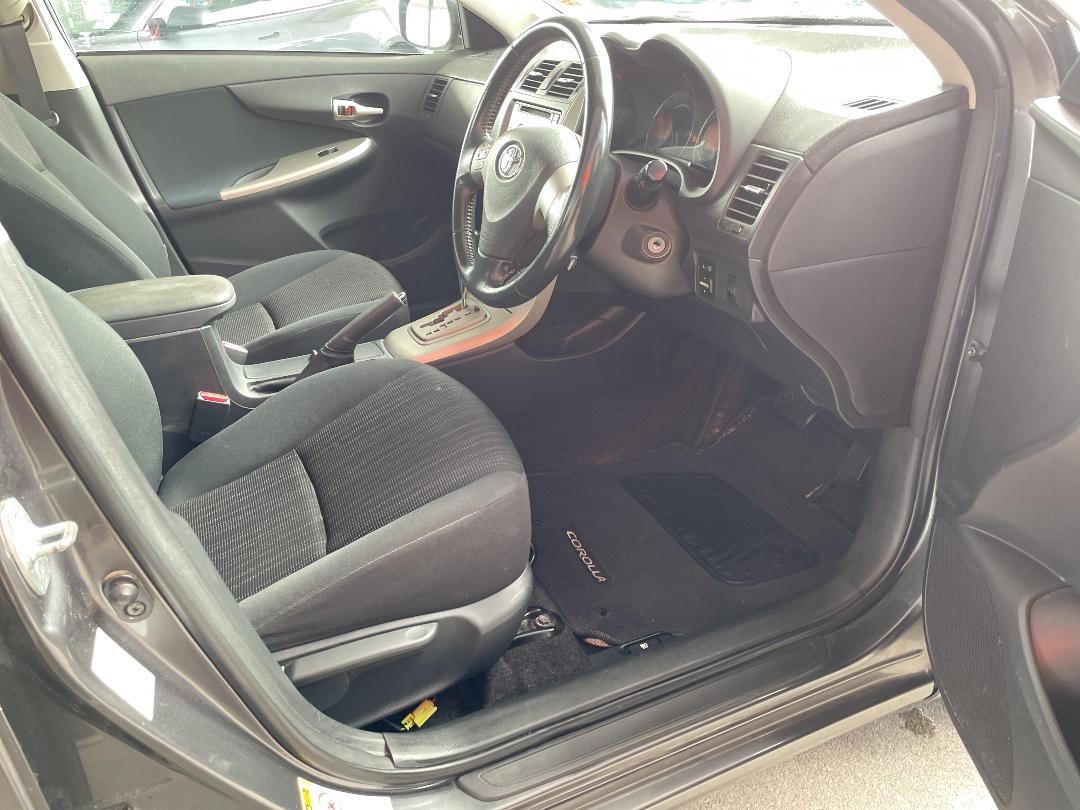 Photo '16' of Toyota Corolla