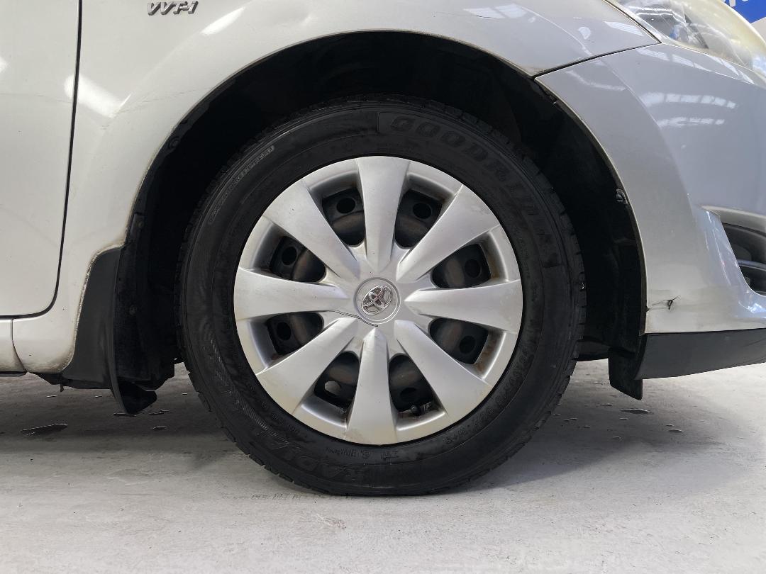 Photo '2' of Toyota Corolla GX Photo '2' of Toyota Corolla GX