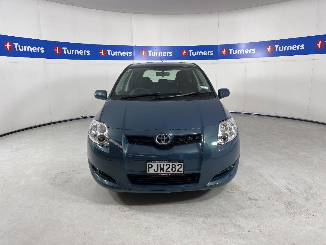 Photo '2' of Toyota Corolla