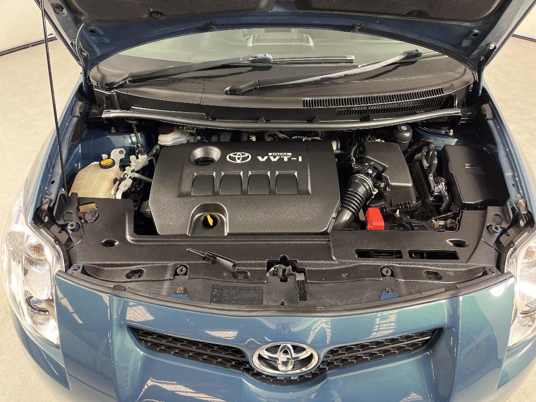 Photo '13' of Toyota Corolla