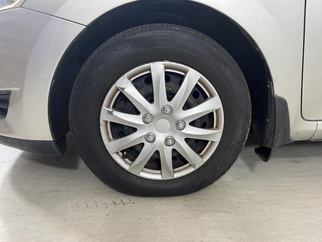 Photo '10' of Toyota Corolla