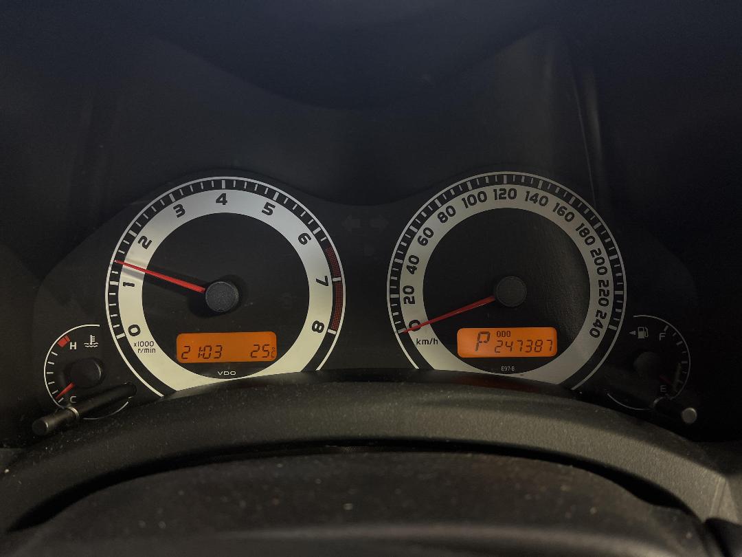 Photo '21' of Toyota Corolla