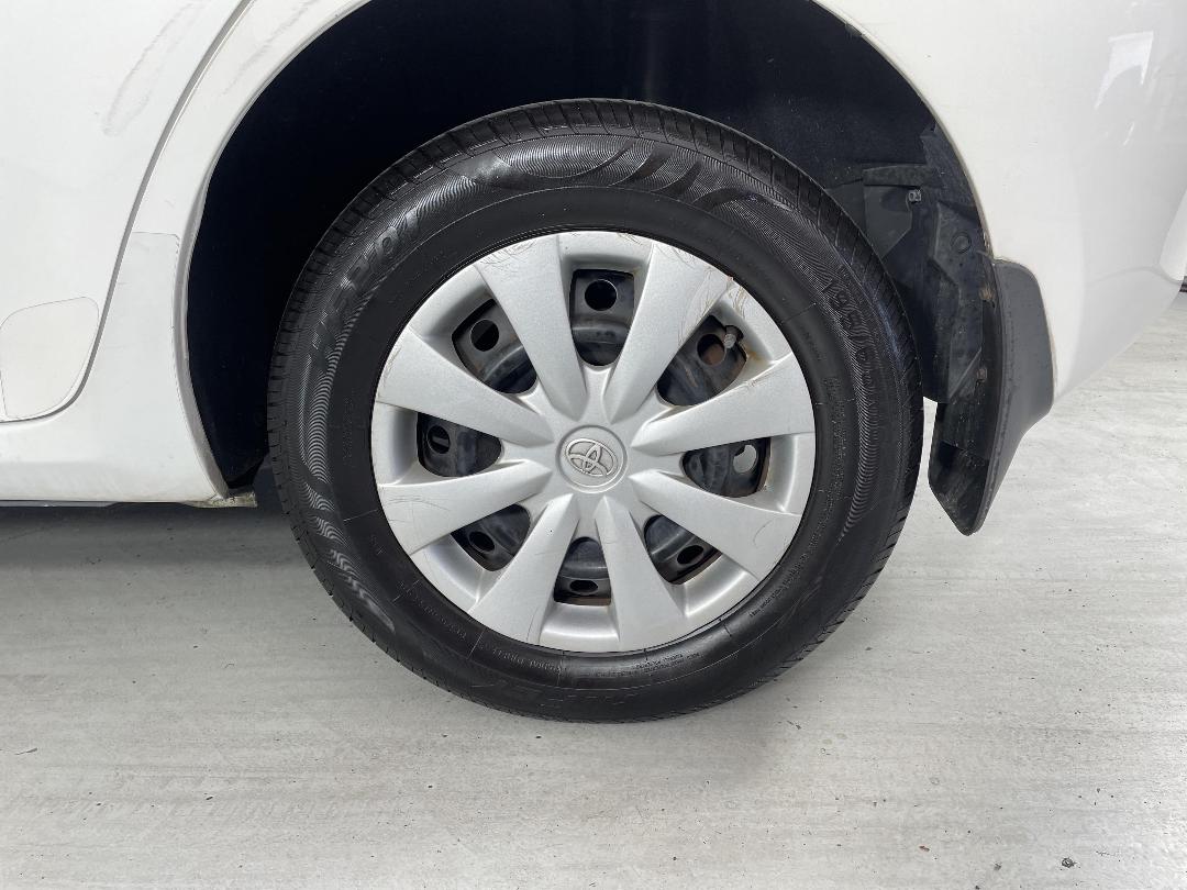 Photo '11' of Toyota Corolla