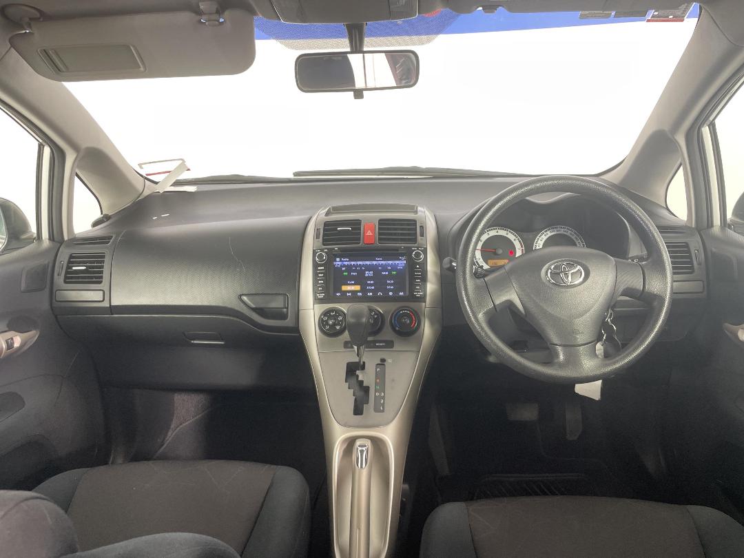 Photo '17' of Toyota Corolla