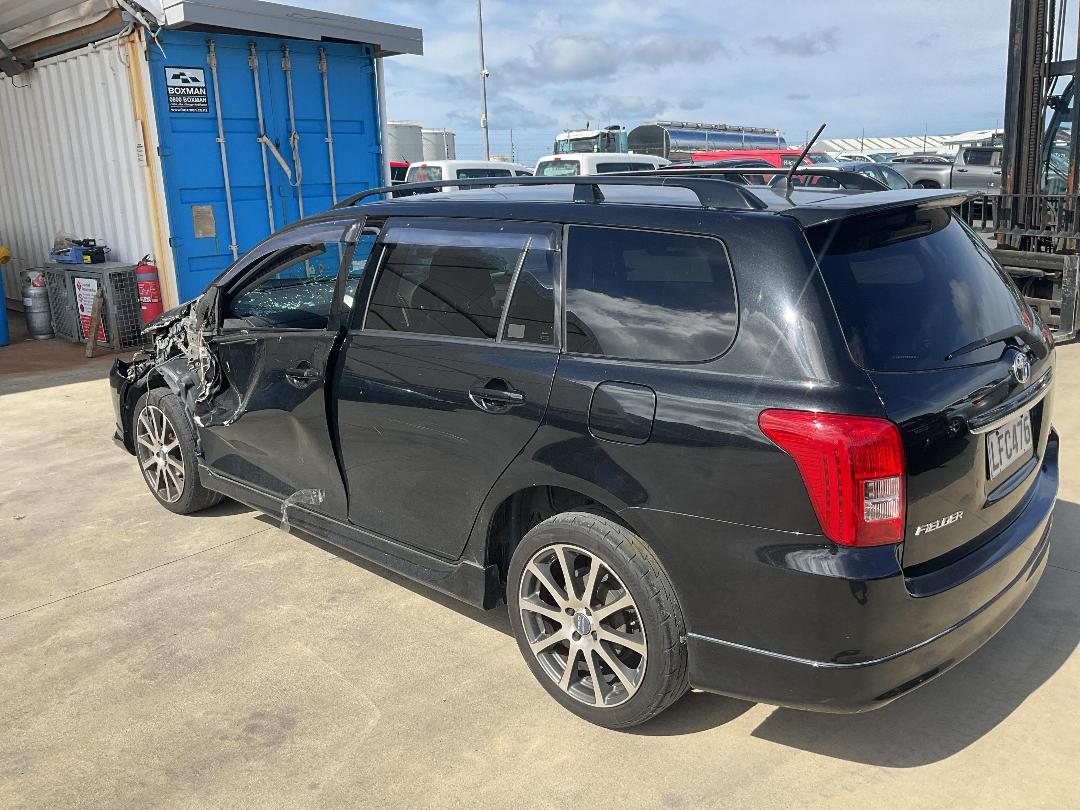 Photo '3' of Toyota Corolla Fielder