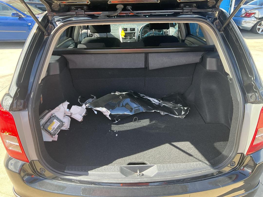 Photo '14' of Toyota Corolla Fielder