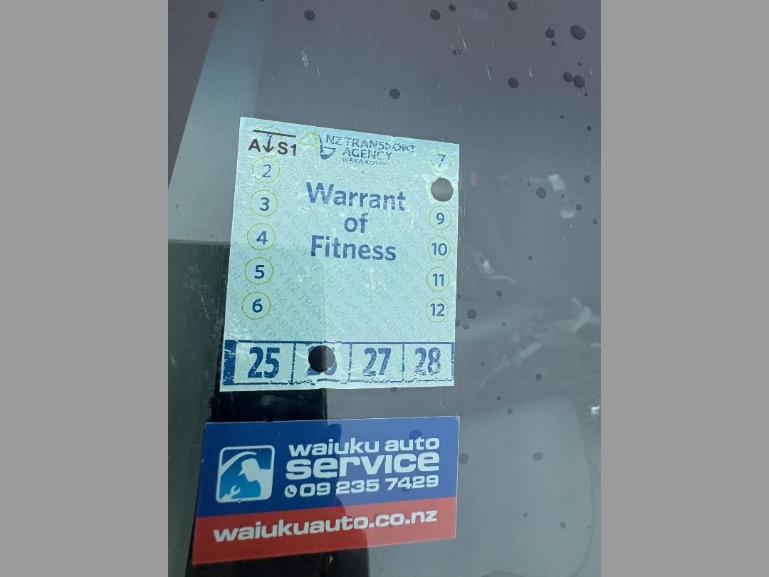 Photo '17' of Toyota Corolla GX Photo '17' of Toyota Corolla GX