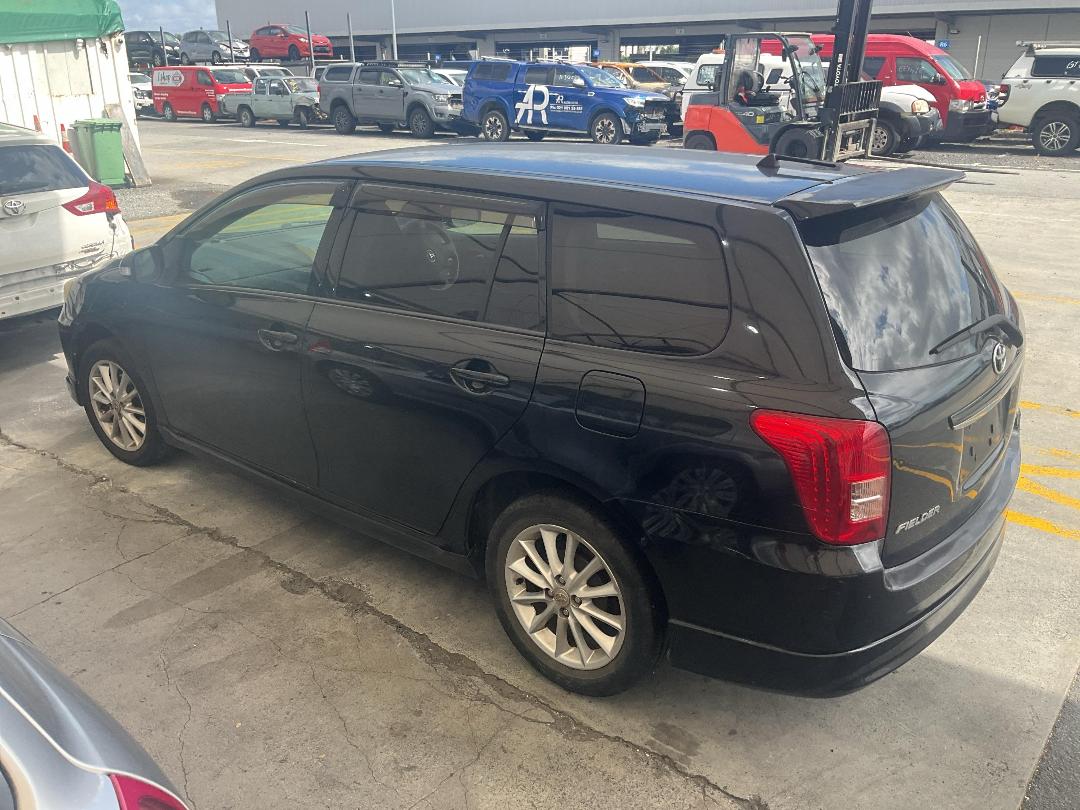 Photo '8' of Toyota Corolla Fielder