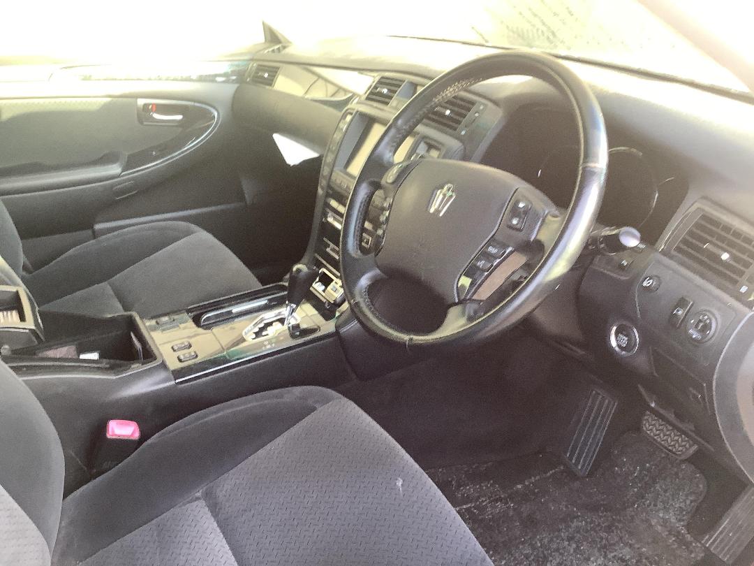 Photo '12' of Toyota Crown