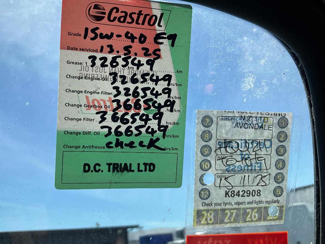 Photo '34' of Toyota Dyna Flat Deck