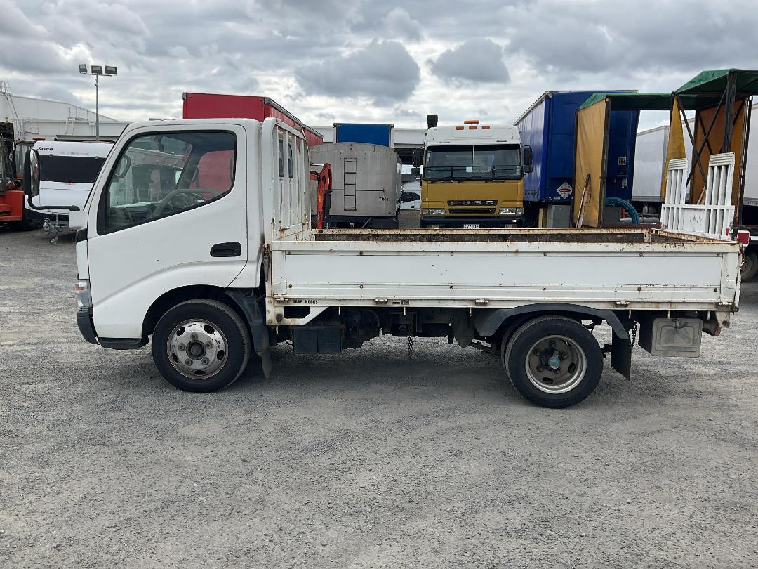 Photo '7' of Toyota Dyna Flat Deck