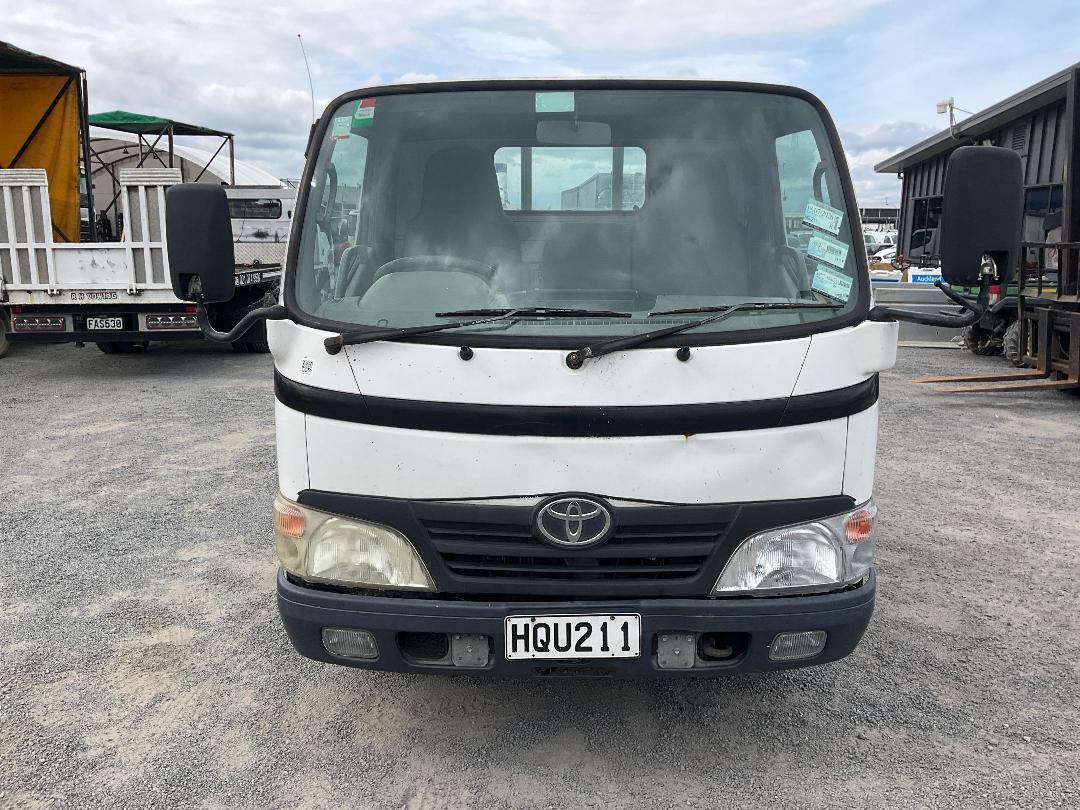 Photo '10' of Toyota Dyna Flat Deck