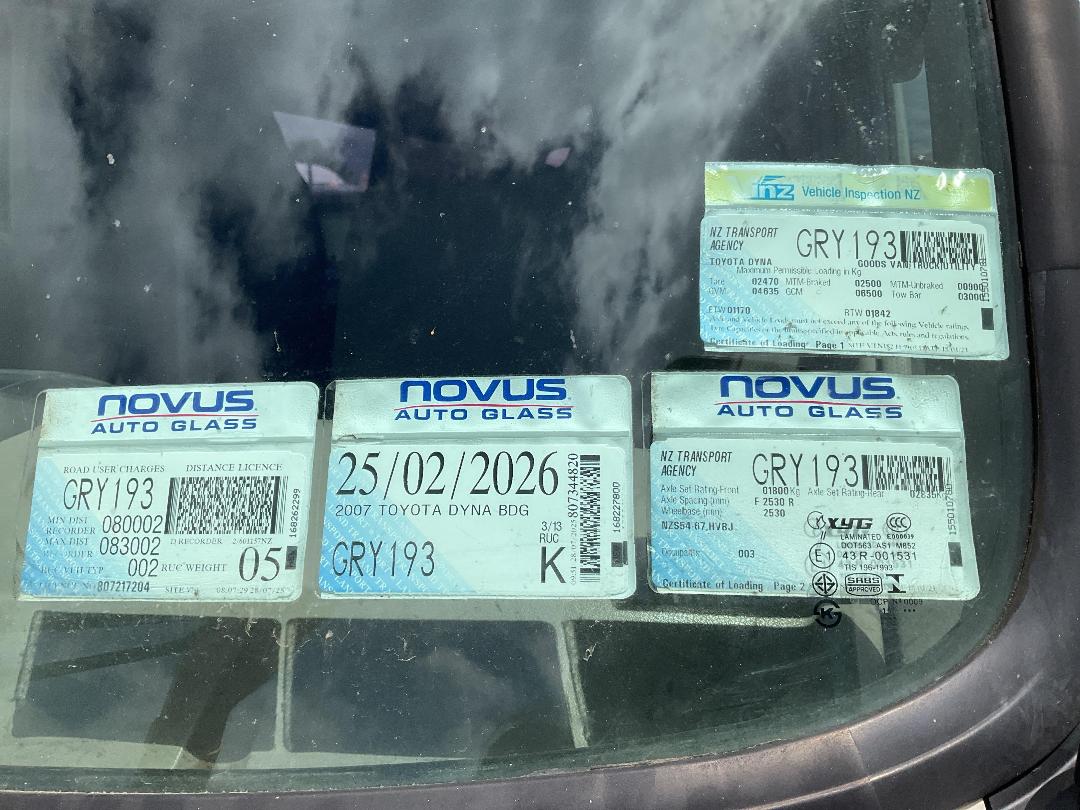 Photo '24' of Toyota Dyna BDG Van