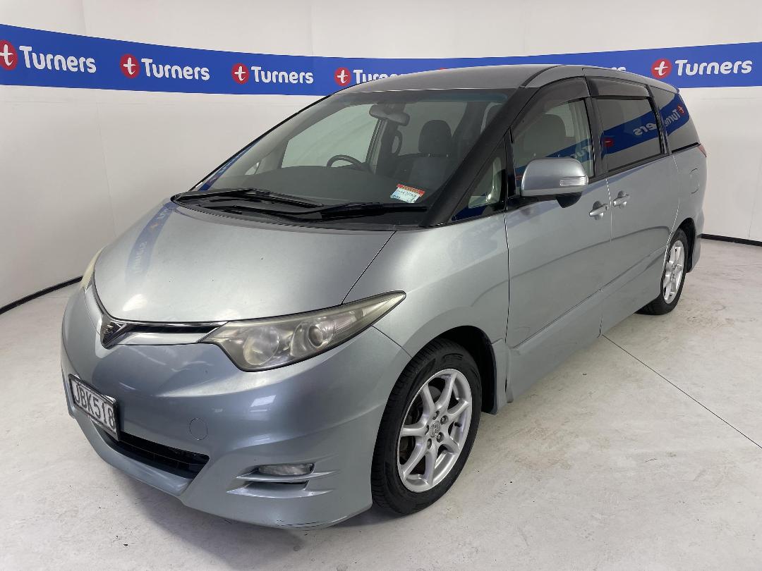 Photo '4' of Toyota Estima