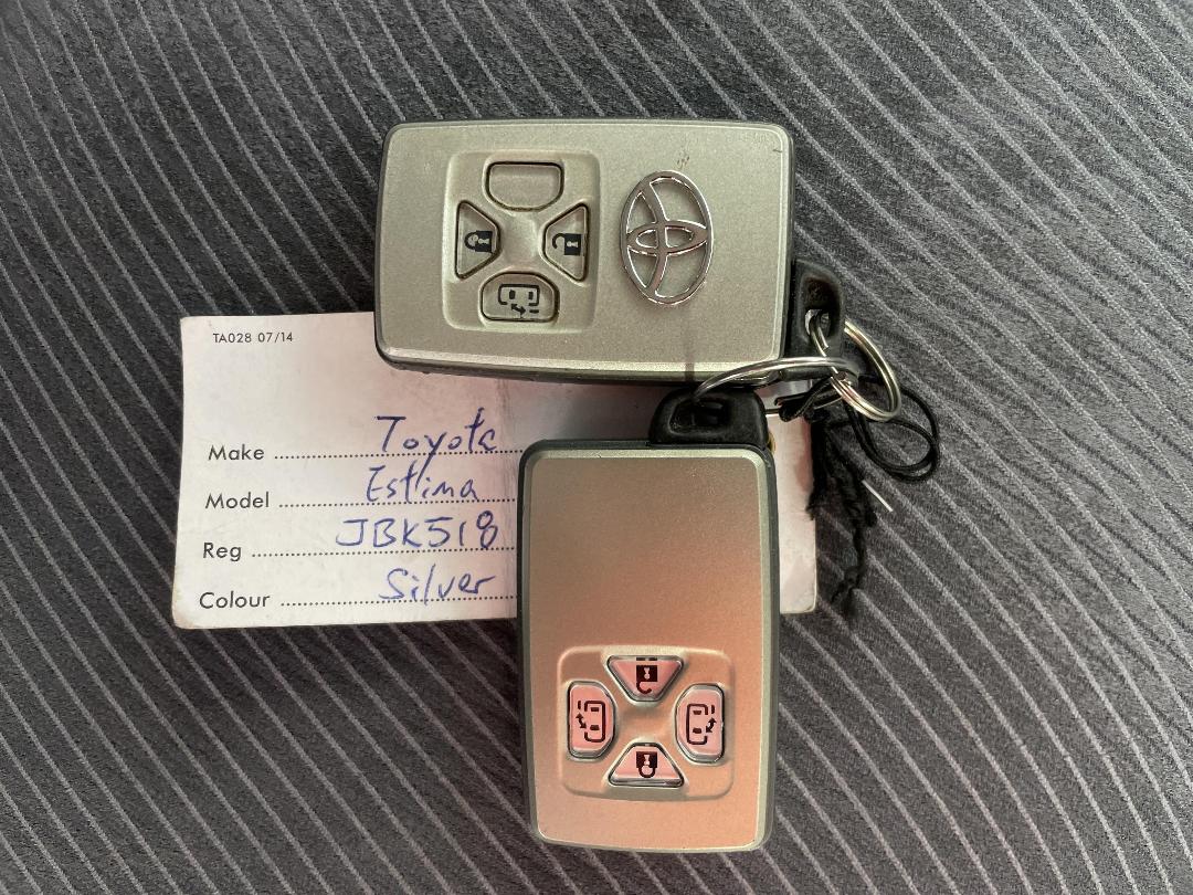 Photo '22' of Toyota Estima