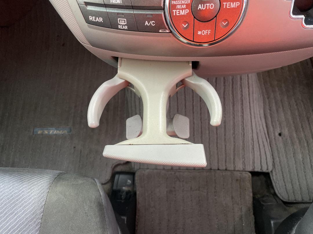 Photo '24' of Toyota Estima