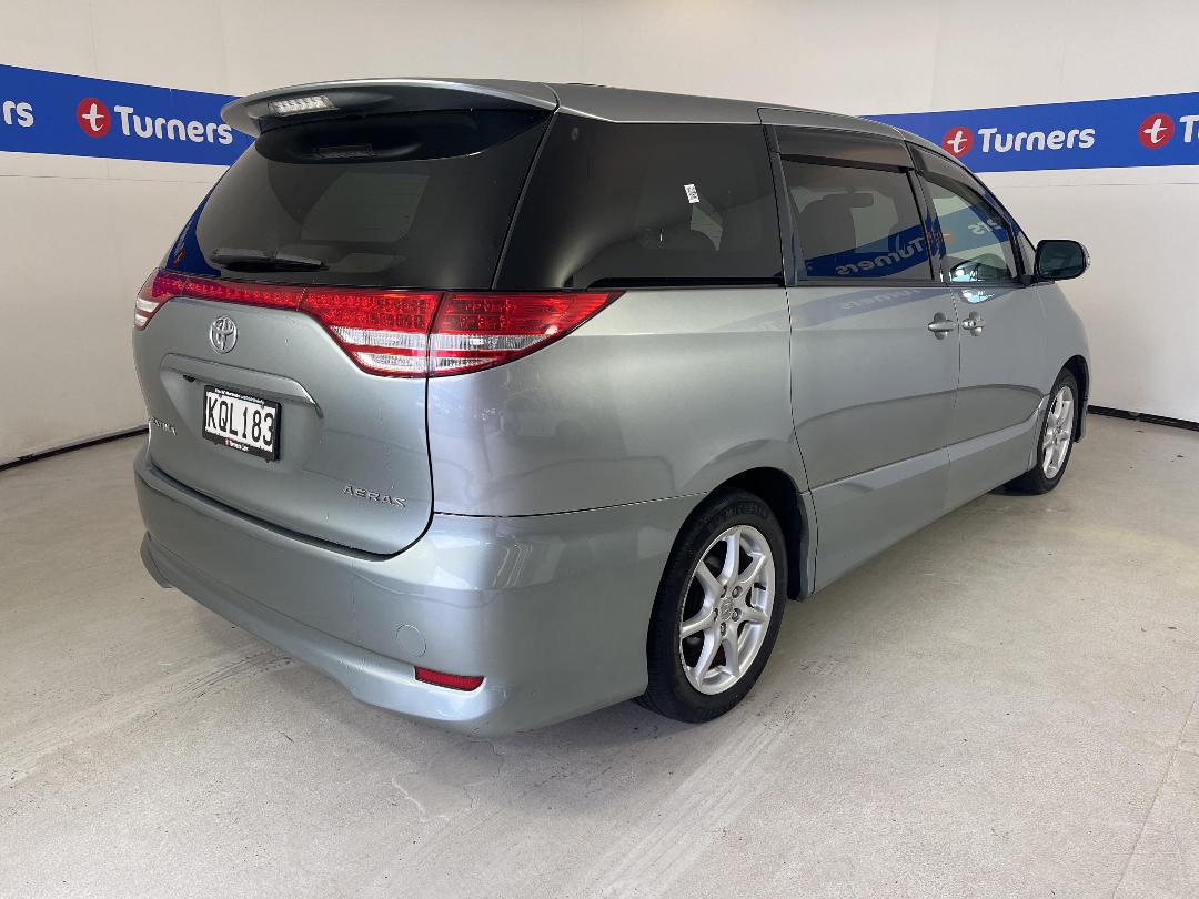 Photo '7' of Toyota Estima