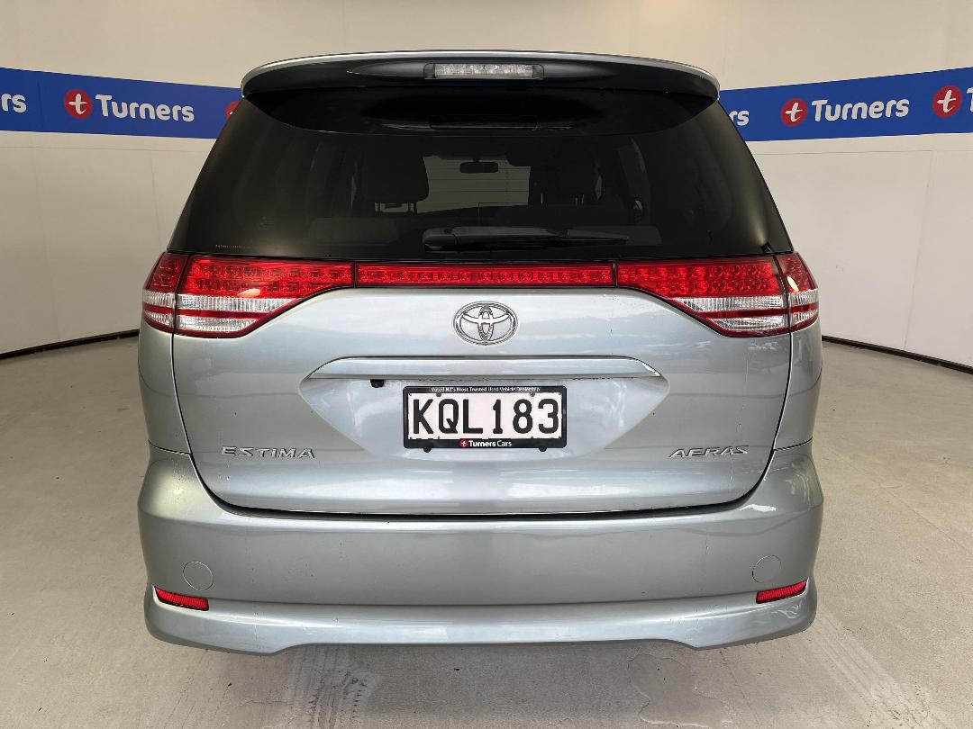 Photo '6' of Toyota Estima