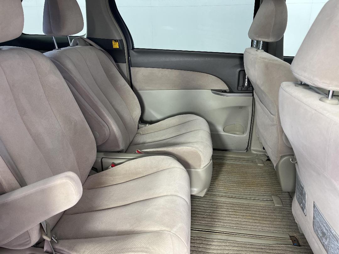 Photo '20' of Toyota Estima