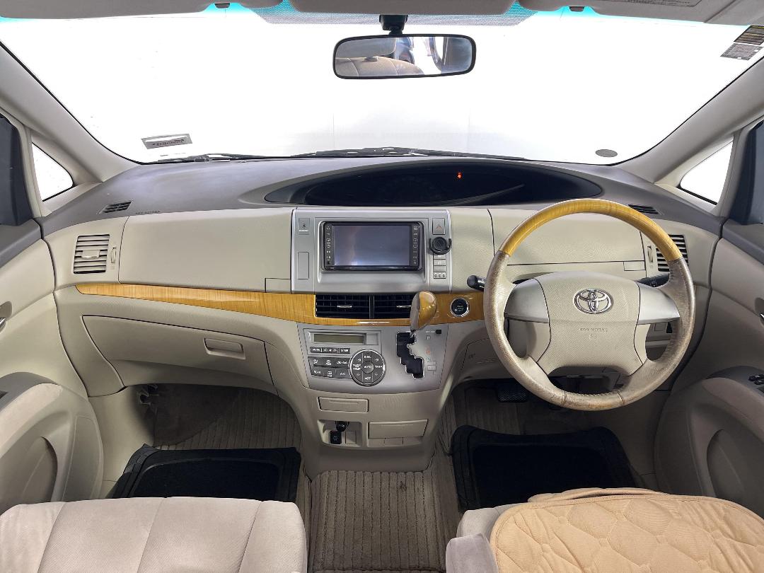 Photo '17' of Toyota Estima