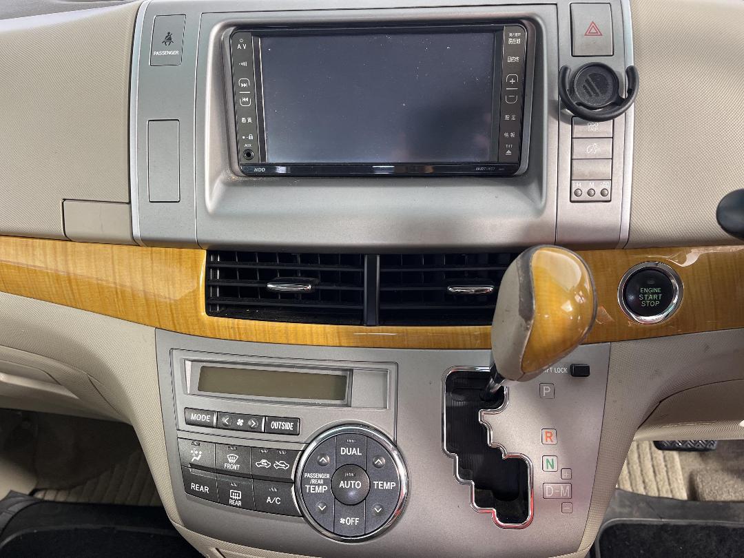 Photo '18' of Toyota Estima