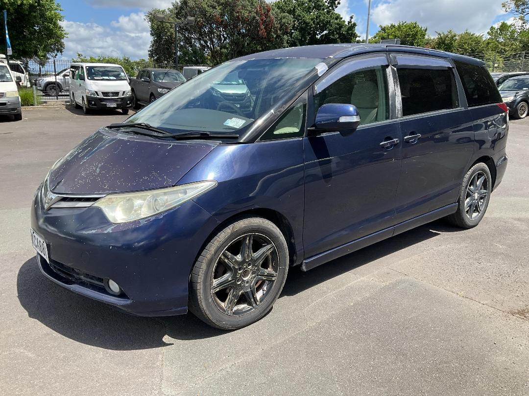 Photo '2' of Toyota Estima Photo '2' of Toyota Estima