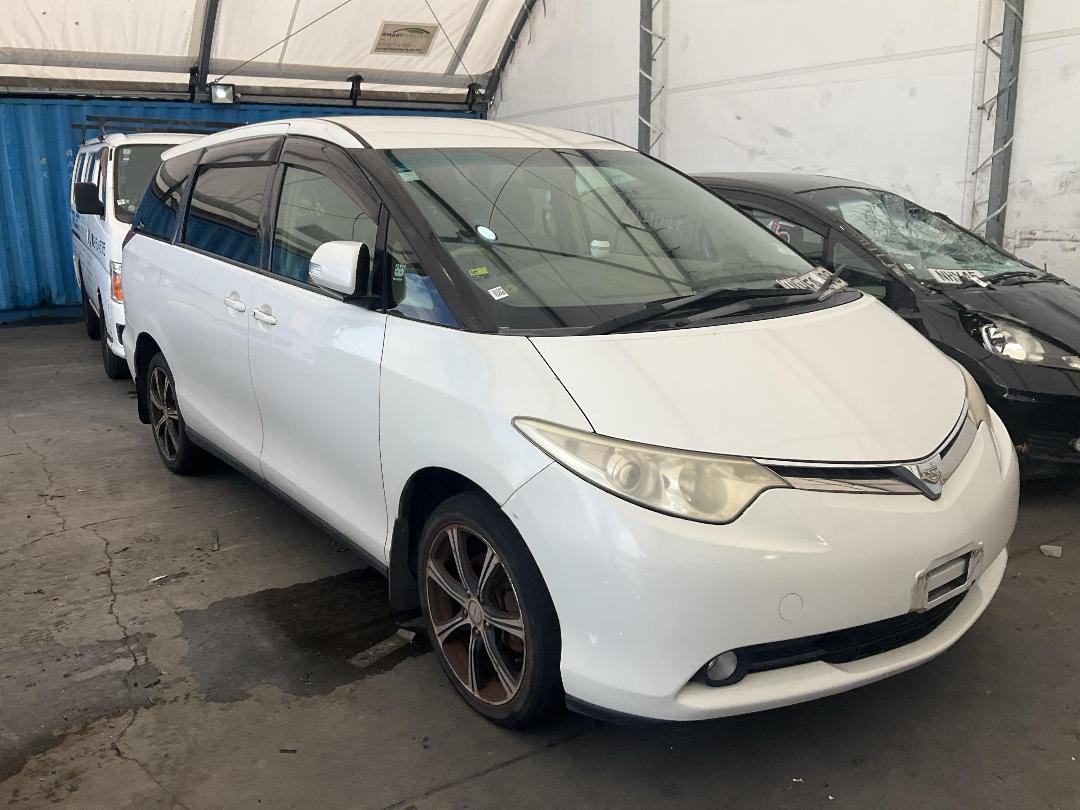 Photo '2' of Toyota Estima X Photo '2' of Toyota Estima X