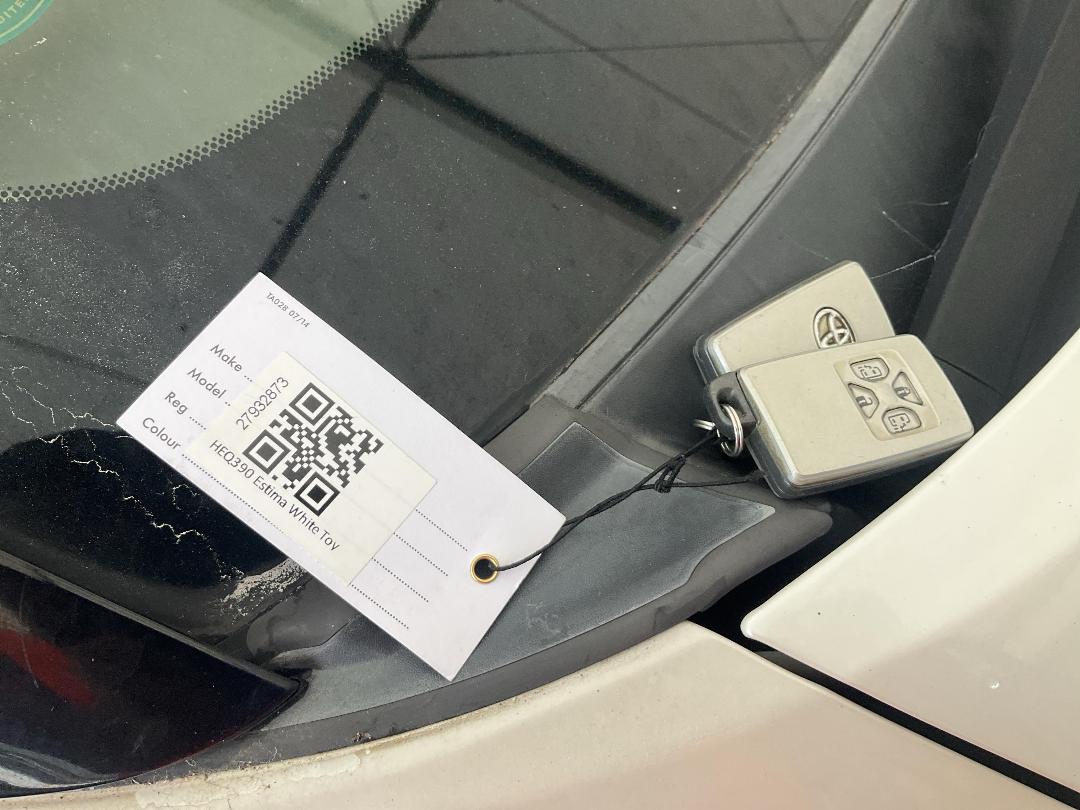 Photo '11' of Toyota Estima X Photo '11' of Toyota Estima X