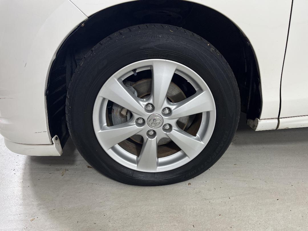 Photo '10' of Toyota Estima