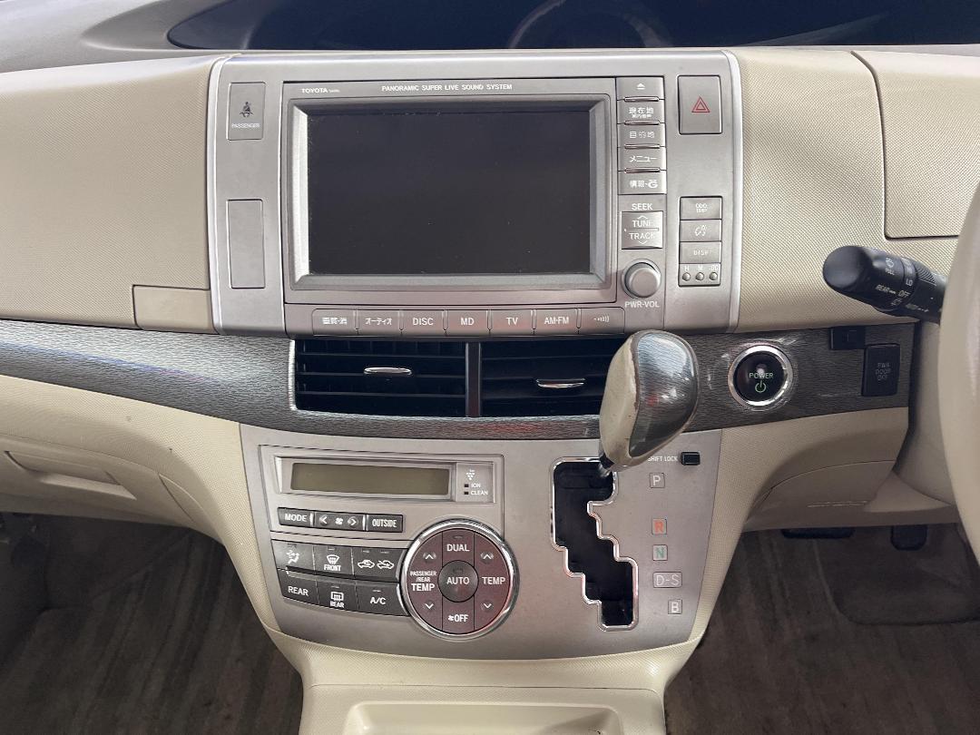 Photo '18' of Toyota Estima