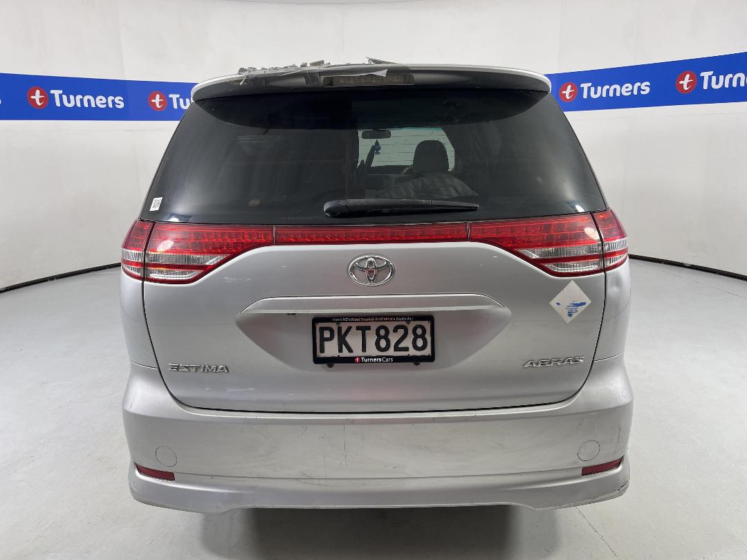 Photo '6' of Toyota Estima