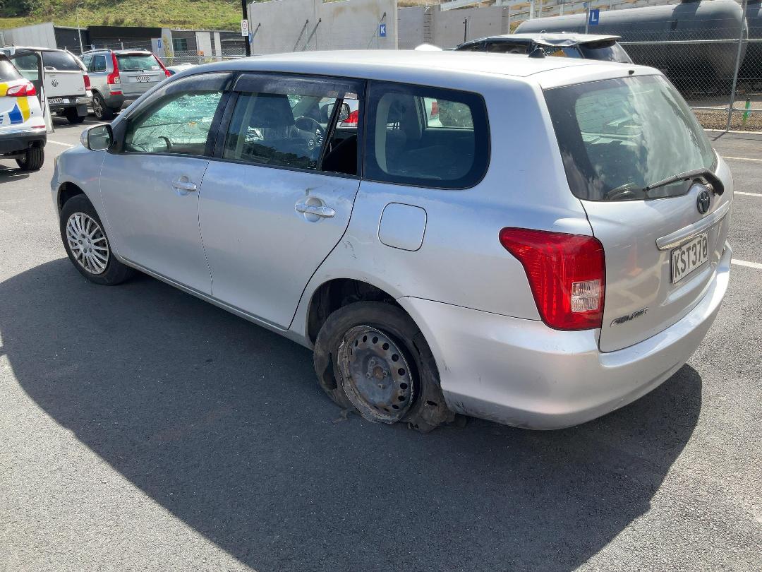 Photo '5' of Toyota Fielder Photo '5' of Toyota Fielder