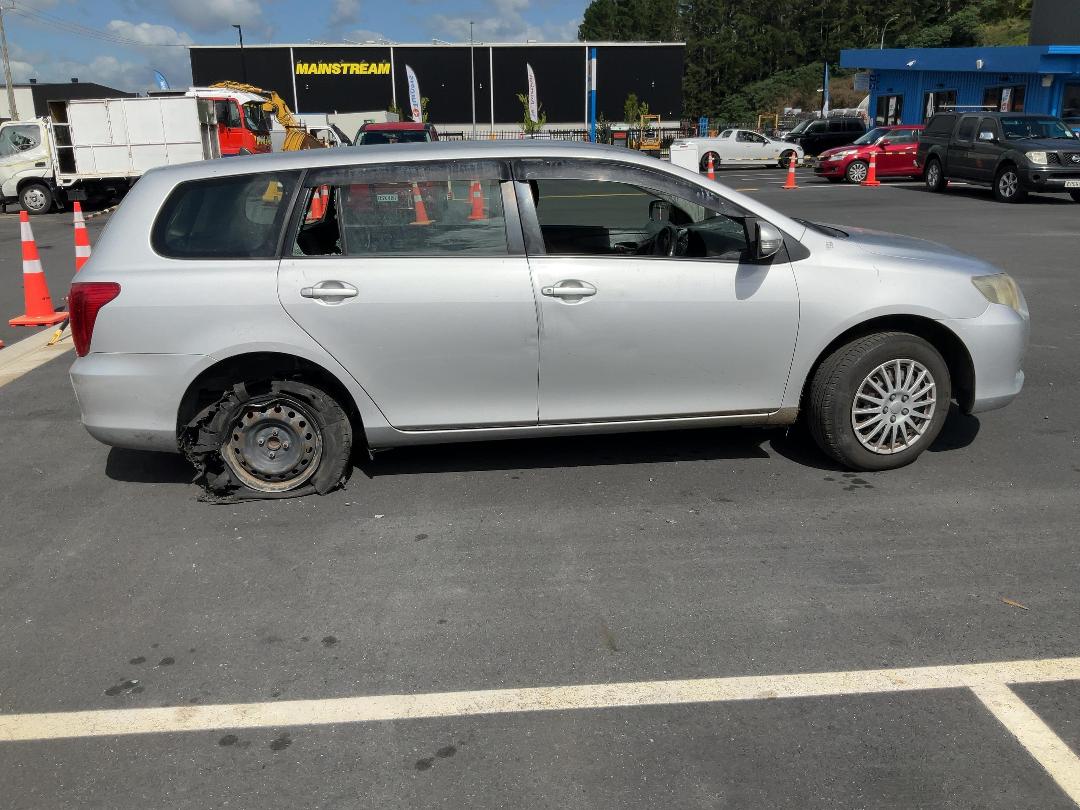 Photo '8' of Toyota Fielder Photo '8' of Toyota Fielder