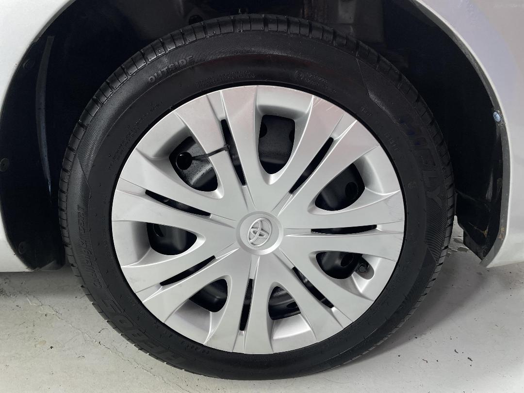 Photo '9' of Toyota Fielder Photo '9' of Toyota Fielder