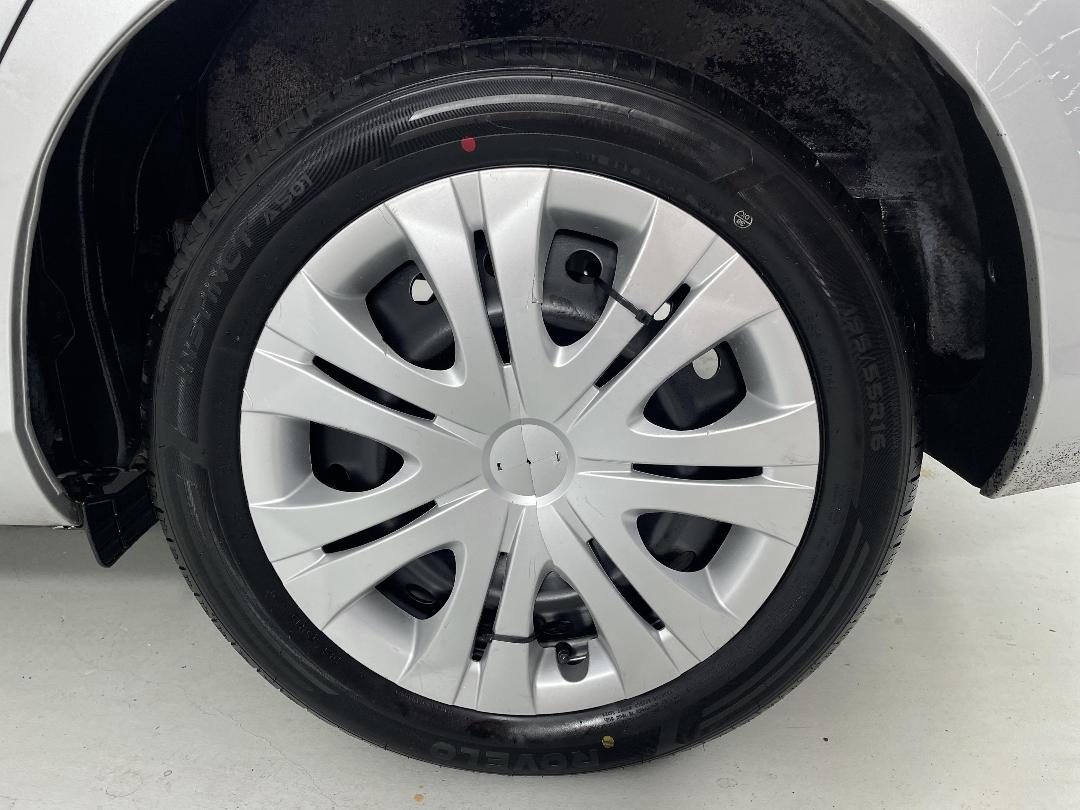 Photo '11' of Toyota Fielder Photo '11' of Toyota Fielder