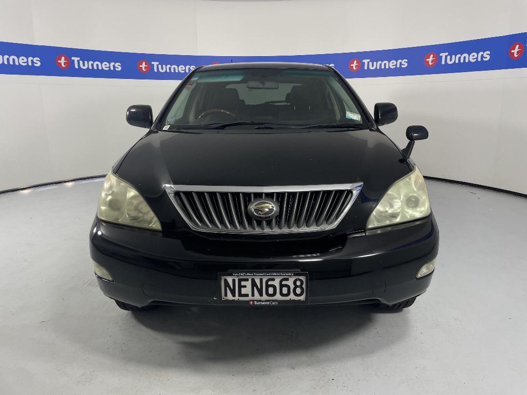 Photo '2' of Toyota Harrier Photo '2' of Toyota Harrier