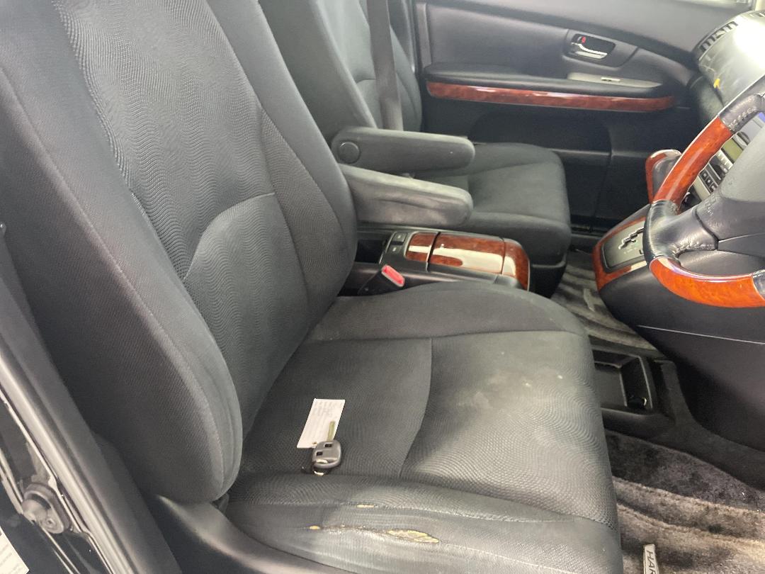 Photo '16' of Toyota Harrier Photo '16' of Toyota Harrier