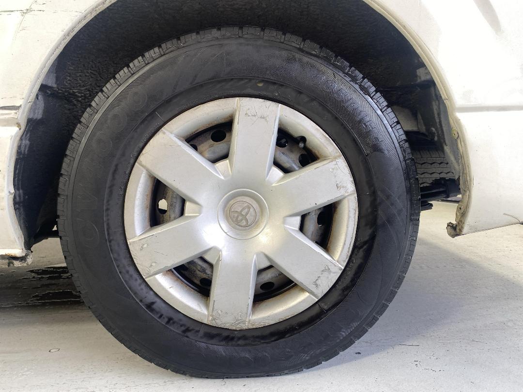 Photo '11' of Toyota Hiace