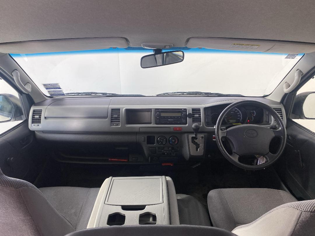 Photo '17' of Toyota Hiace