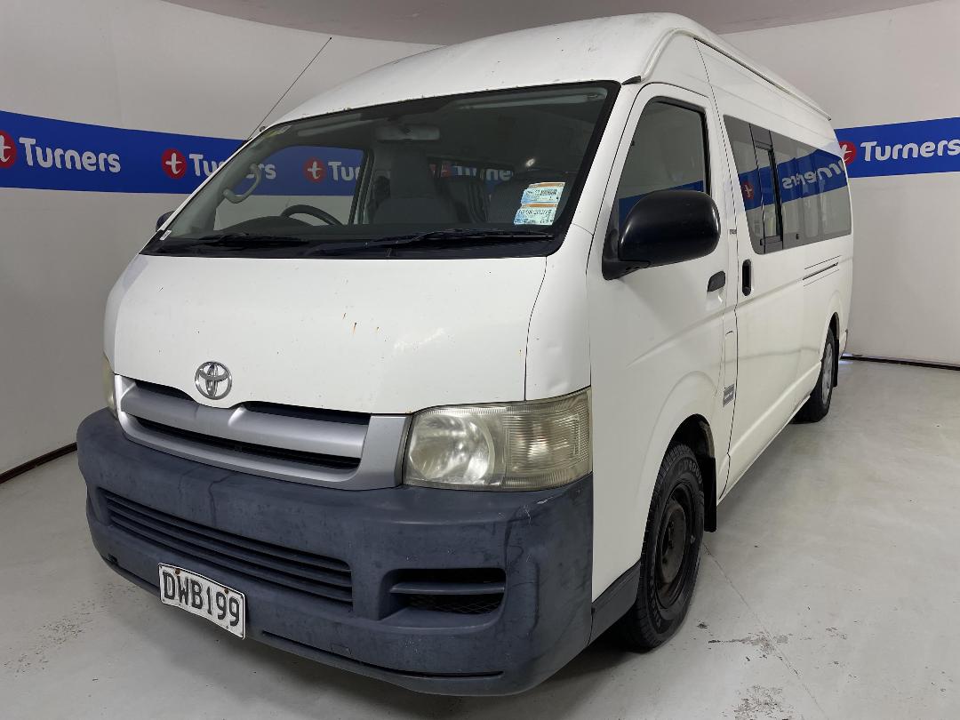 Photo '4' of Toyota Hiace