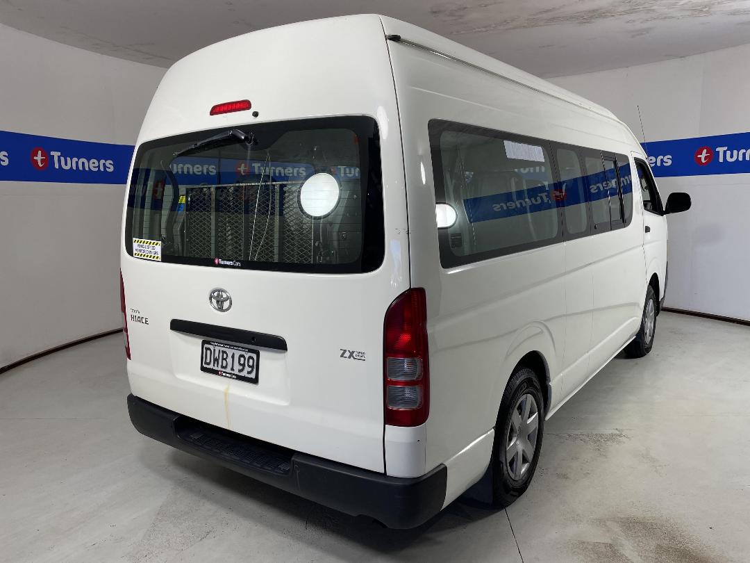 Photo '7' of Toyota Hiace