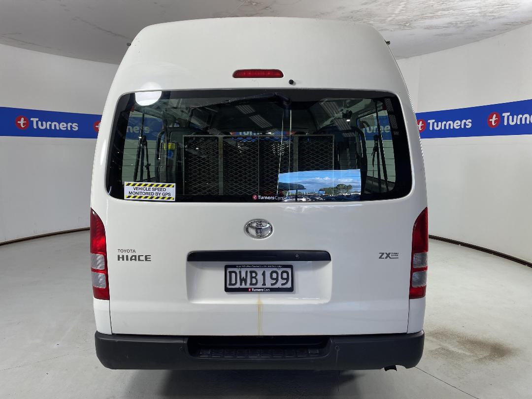 Photo '6' of Toyota Hiace